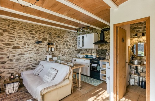 Susqueda Cottage | Cottage 'El Graner' with Mountain View, Private Garden and Wi-Fi