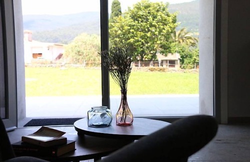 Poio Cottage | COTTAGE FOR 11 PEOPLE WITH PRIVATE GARDEN AND SWIMMING POOL + WIFI