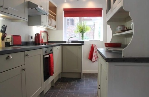 Cheadle Cottage | Cottage for Two in Cheadle close to Alton Towers & Stoke on Trent