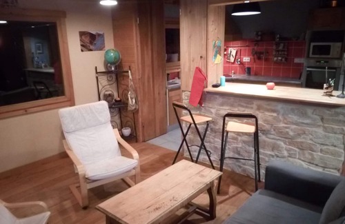 Saint-Julien-en-Vercors Ski Chalet | Cottage in a wooden chalet in the heart of Vercors