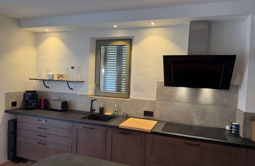 Saint-Mathieu-de-Treviers House | Cottage 'Avec Piscine De 25 M Et Spa' with Mountain View, Private Pool and Wi-Fi