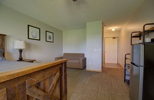 Clitherall Cottage | Cottage II | Minnesota Lake Home Resort | Studio-Style Cottage | Legacy Lakeside Resort