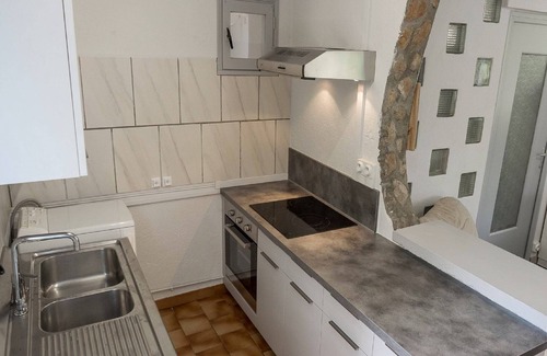 Uzer House | Cottage in Ardèche near Canoe River