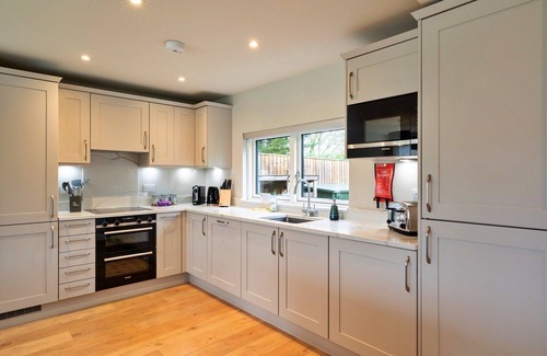 Dorsington Cottage | Cottage in England Forest with Private Garden
