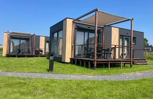 Menaldum House | Cottage in Menaam near Frisian Landscape, cleaning included