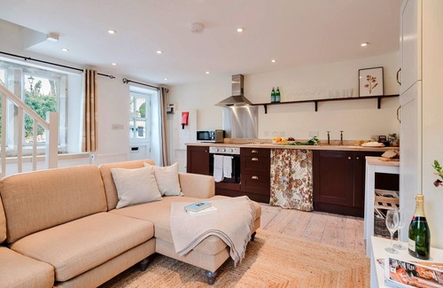 Painswick Cottage | Cottage in Painswick near Cotswold Way