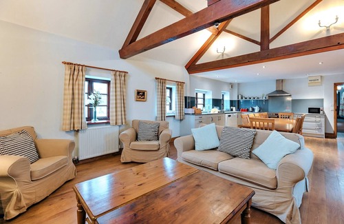 Craven Arms Cottage | Cottage in Shropshire with Pool & Tennis