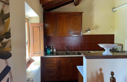Scheggia Cottage | Cottage in Tuscany near Forest and Lake