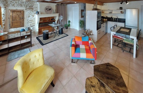 Taillant House | Cottage 'La Cassine' with Shared Terrace, Shared Garden and Wi-Fi