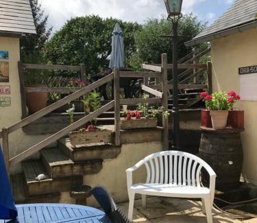 Javron les Chapelles Bed & Breakfast | Cottage Les Glycines