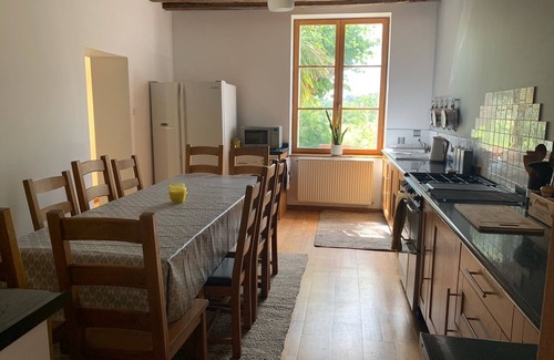 Sarce House | Cottage "Les Guittieres Gites" with Shared Terrace, Shared Garden & Wi-Fi