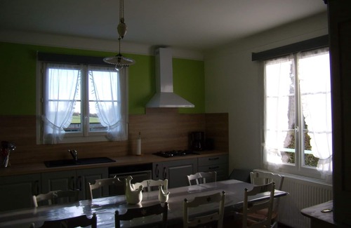 Montreuil-la-Cambe House | "cottage motte" large friendly cottage in the countryside with large spaces
