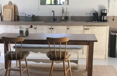 Ijsselstein Apartment | Cottage on farm