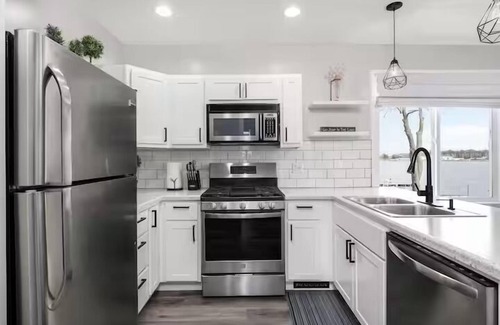 Montague Cottage | Cottage on White Lake with private dock