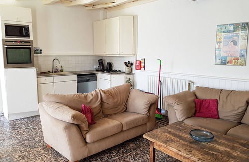 Asnieres-la-Giraud Cottage | Cottage (sleeps 6) at Domaine de Chantageasse, a 17th century estate with pool