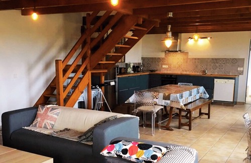 Treguennec Ski Chalet | Cottage- Sleeps 10 - Sea view
