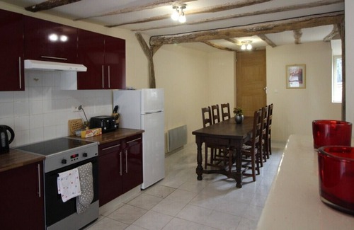 Ecueille House | Cottage tucked away in village centre