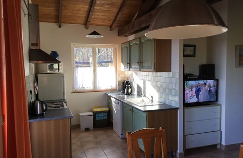 Pays-de-Belves House | cottage with heated pool for 5 people, covered terrace, free wifi