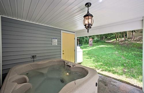 Elizabethville House | Cottage with Hot Tub and Fire Pit By Mahantango Creek
