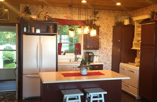 Ossipee Cottage | Cottage with Hot Tub on Upper Mission Lake