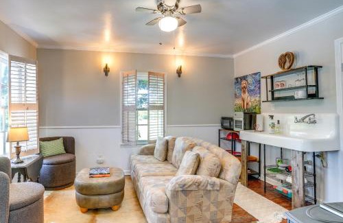 Wingina House | Cottage with James River Access in Wingina!