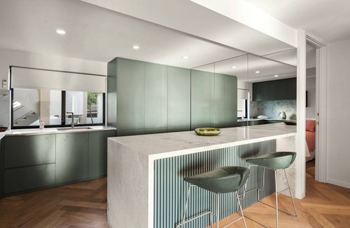 Cottesloe Apartment | Cottesloe Neue Blue Apartment