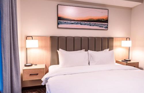 Canmore House | Cougar Creek Hydeaway