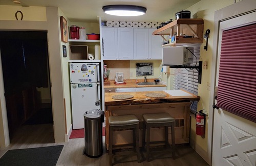 Cougar House | COUGAR House -Mt St Helens/Yale Lake Retreat