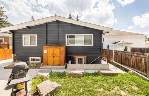 Banff Apartment | Cougar Street Mountain Rental
