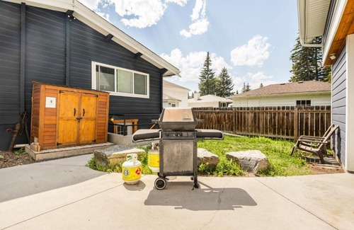 Banff Apartment | Cougar Street Mountain Rental