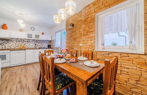 Daruvar House | Countess House with Jacuzzi and Sauna, Daruvar, Croatia