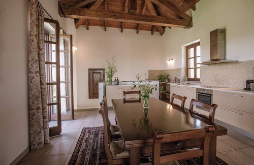 Isola d'Asti Condo | Country apartment Moretti Winery