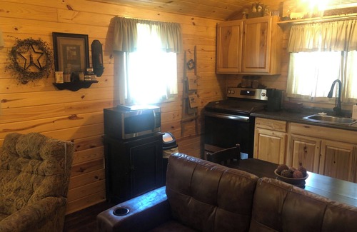 Lexington Cabin | Country Cabin in the Woods