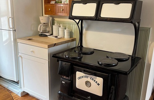 Bainbridge Apartment | Country Charm🌿 A very comfortable 2nd floor, 2-bedroom apartment in Bainbridge