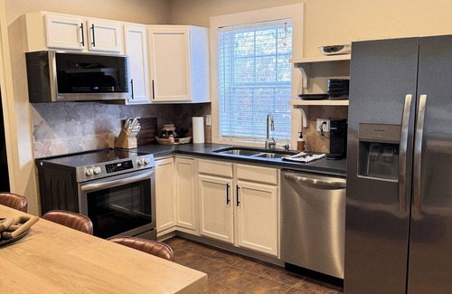 Payne County House | "Country Charm & Game Room Fun, Pool Table, Screens, & Xbox, Close to Stilly!"