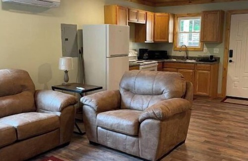 Borderland Cabin | Country Charm