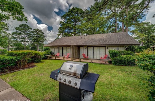 Crown Colony Villa | Country Club Access /with discount Golf when you stay.