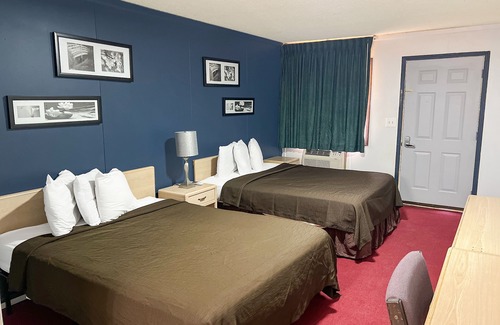 Colby Hotel | Country Club Inn