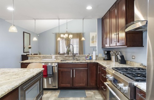 Country Club Hills House | Country Club Hills FHS Rentaln