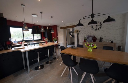 Scorbe-Clairvaux Cottage | Country cottage near Futuroscope