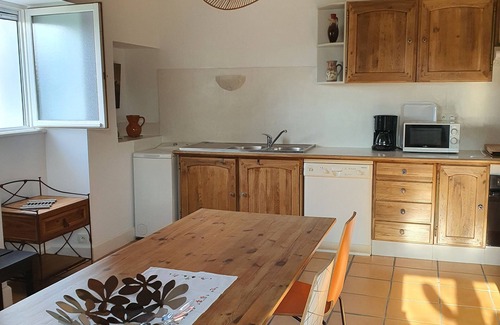 Bardos House | Country cottage, quiet and rest assured in charming Basque village