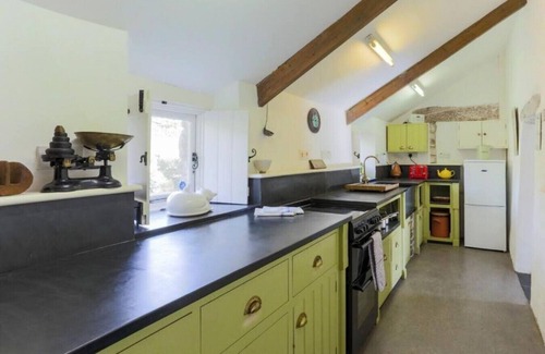 Magherafelt Cottage | Country farmhouse - A great place for family and friends to relax!