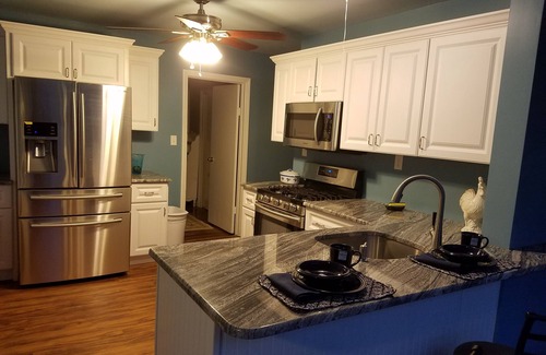 Town of Ramapo House | Country getaway with spectacular pond and mountain views
