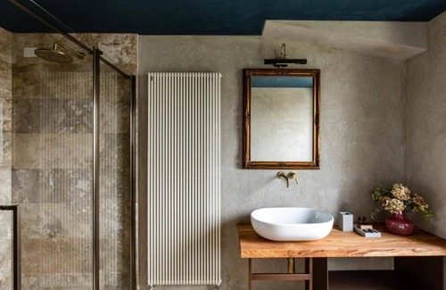 Castel San Pietro Terme House | COUNTRY HOUSE OLIVETO SUL LAGO