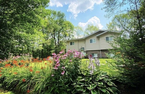 Tay House | Country Hideaway by Georgian Bay