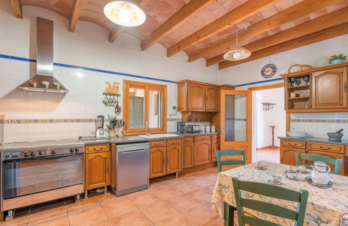 Santa Maria del Cami Villa | Country House 'Can Mossenyer' with Mountain View, Private Pool and Wi-Fi