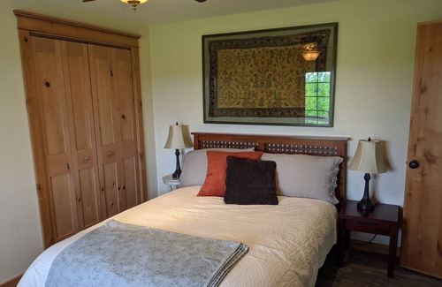 Cornelius House | Country Home with swimming pool and hot tub