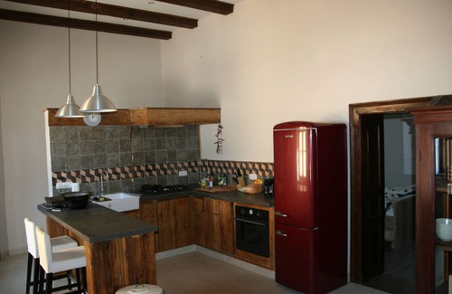 Tiszaszentimre Villa | Country house, 8 people. Private parking, swimming pool and large private garden. At Lake Tisza.