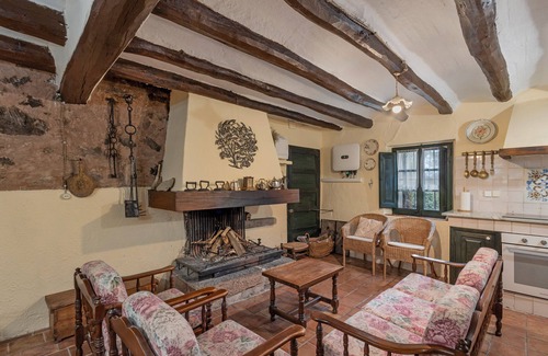 Cuestas de Ruda House | Country House 'Can Pere Martí' with Private Pool, Private Terrace and Wi-Fi