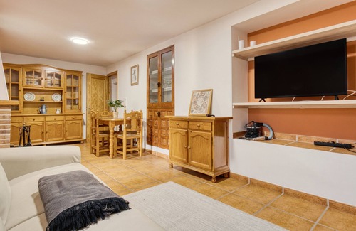 Alcoleja House | Country House 'Casa Amparo' with Mountain View, Private Pool and Wi-Fi